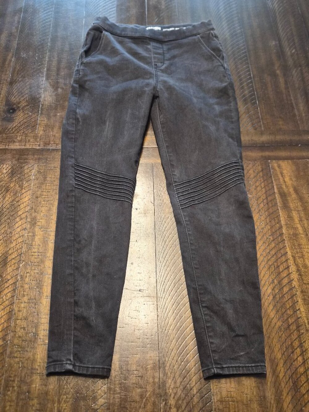 Denizen from Levis High Rise Jegging Pull On Black Jeans Size Small 27x26 G263